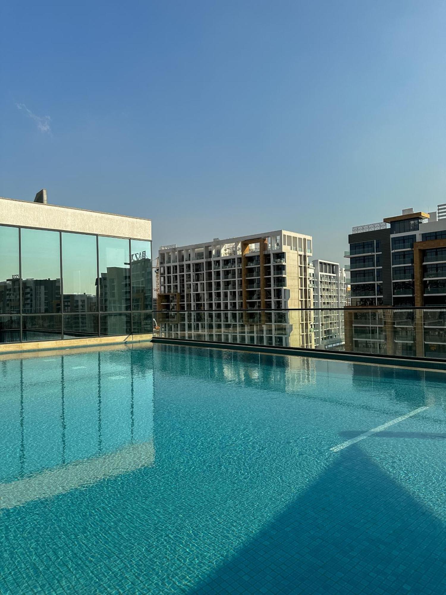 Apartment Cozy 2-bdr In Sobha Waves *