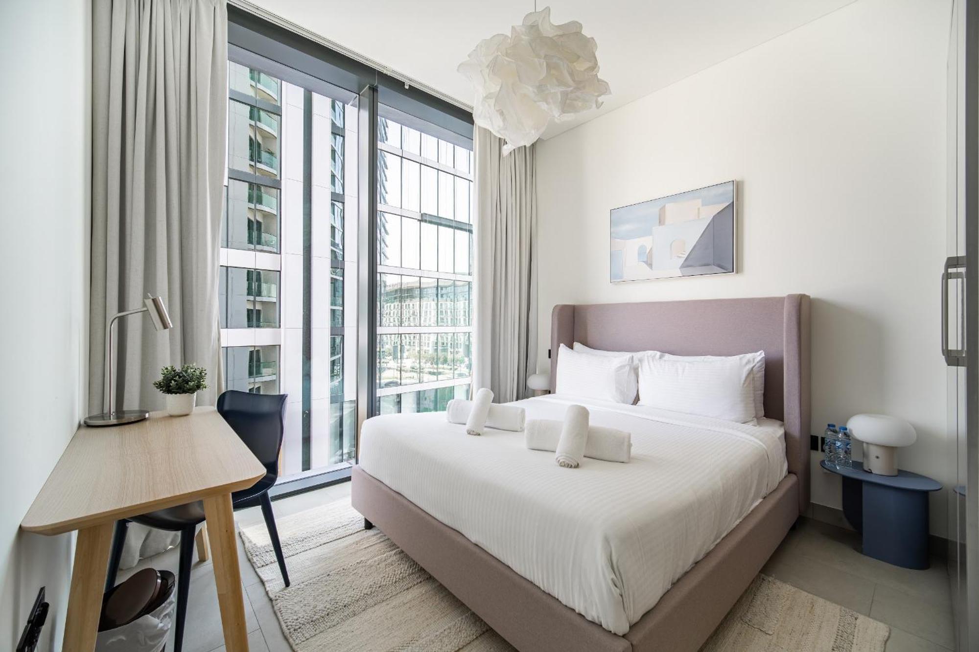 Apartment Cozy 2-bdr In Sobha Waves Dubai