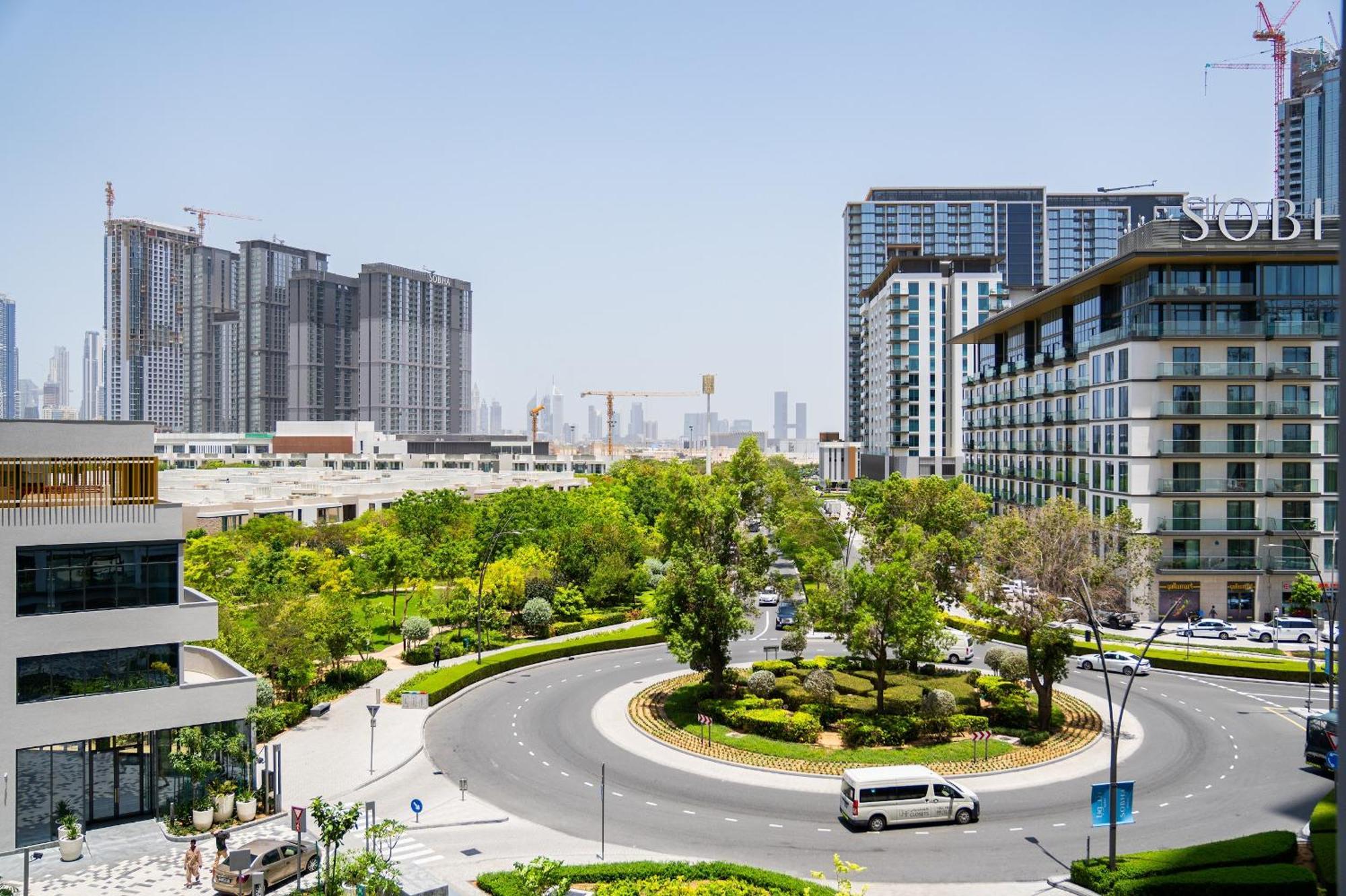 Apartment Cozy 2-bdr In Sobha Waves