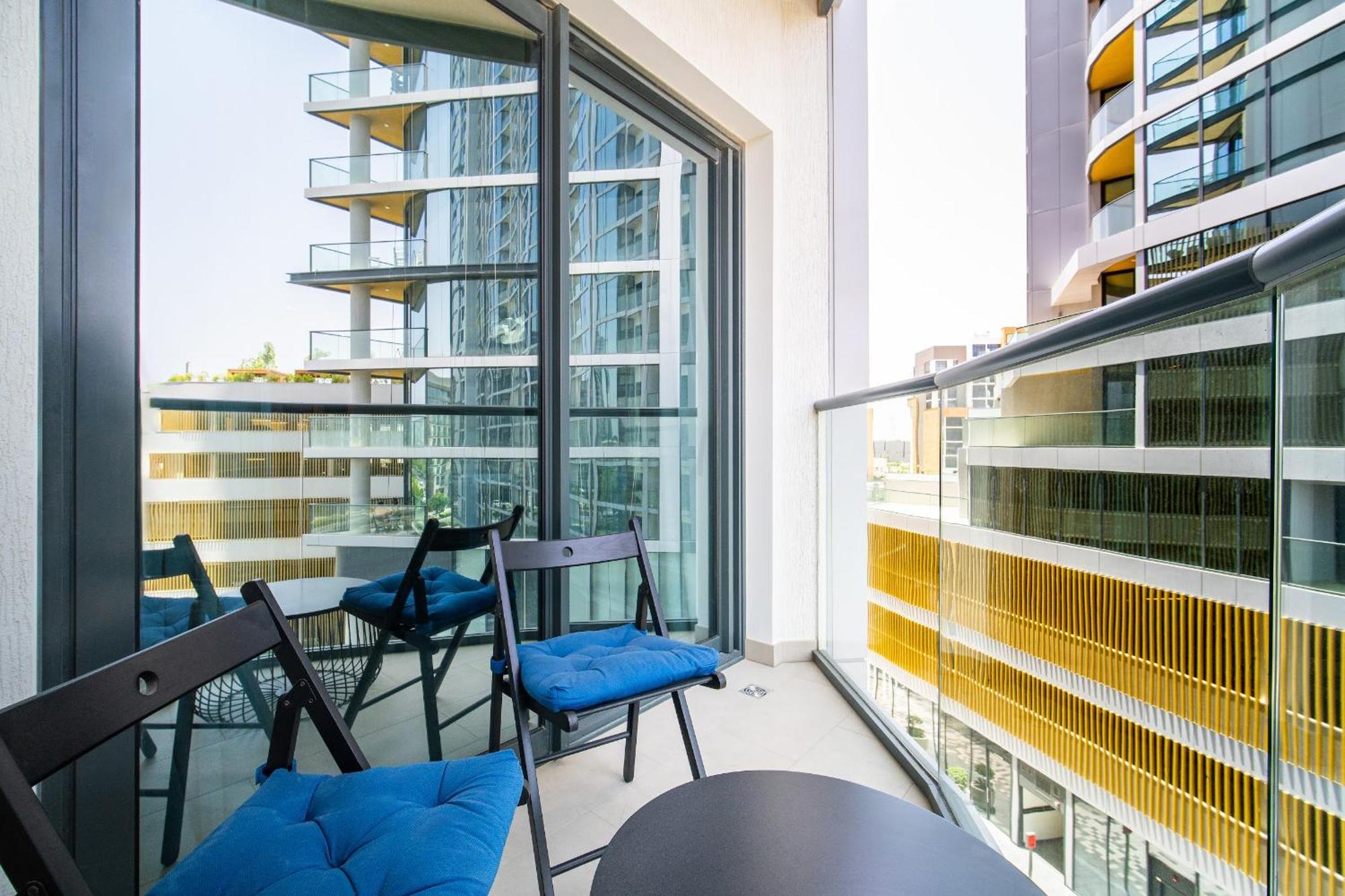 Apartment Cozy 2-bdr In Sobha Waves *