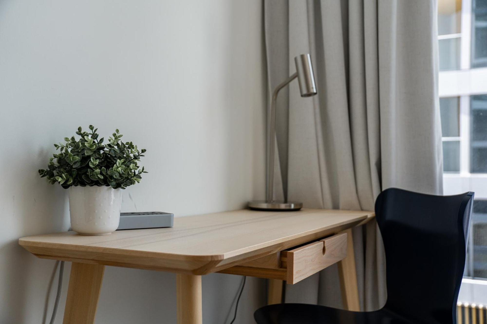 Cozy 2-bdr In Sobha Waves