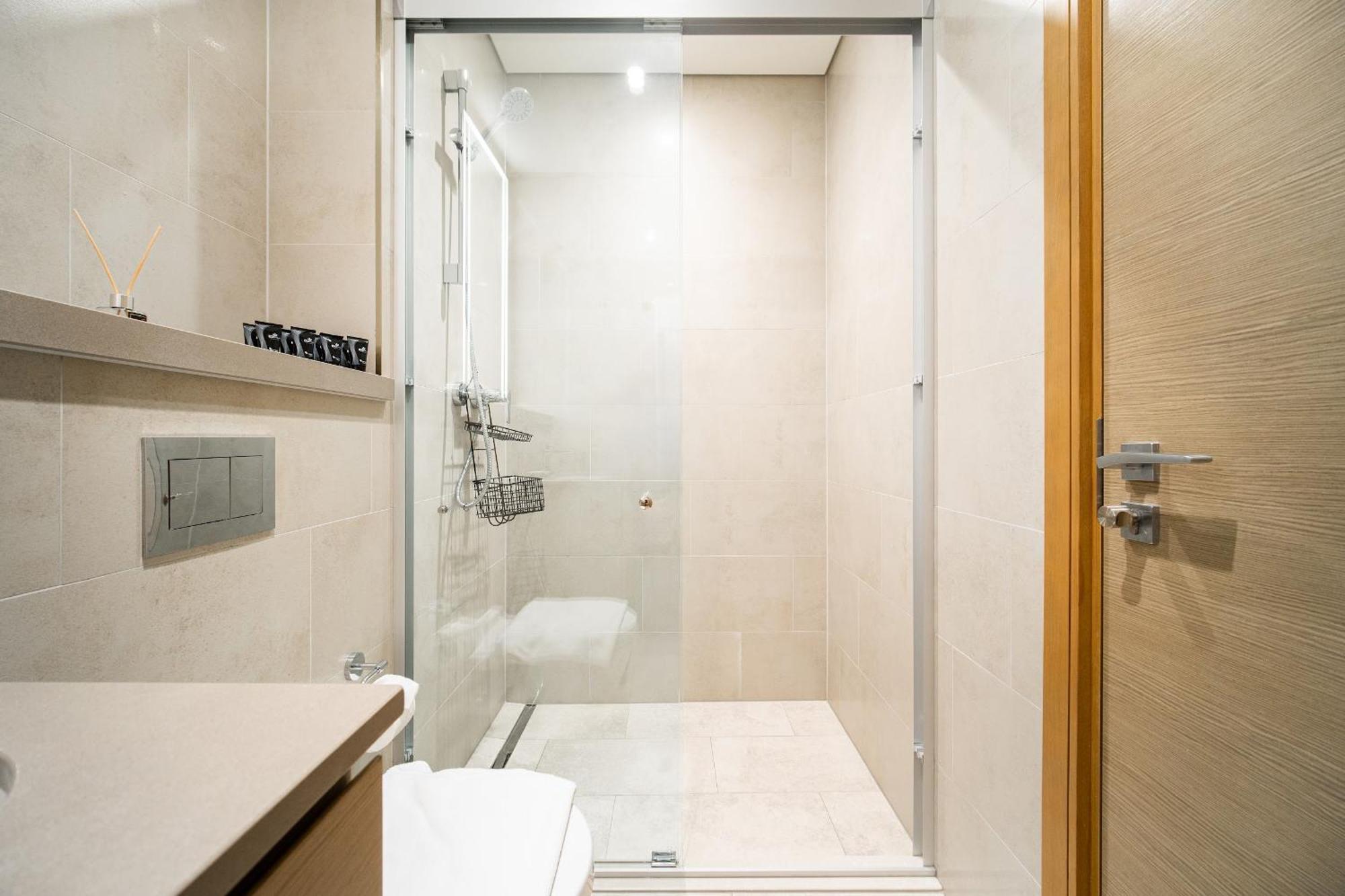 Cozy 2-bdr In Sobha Waves Apartment