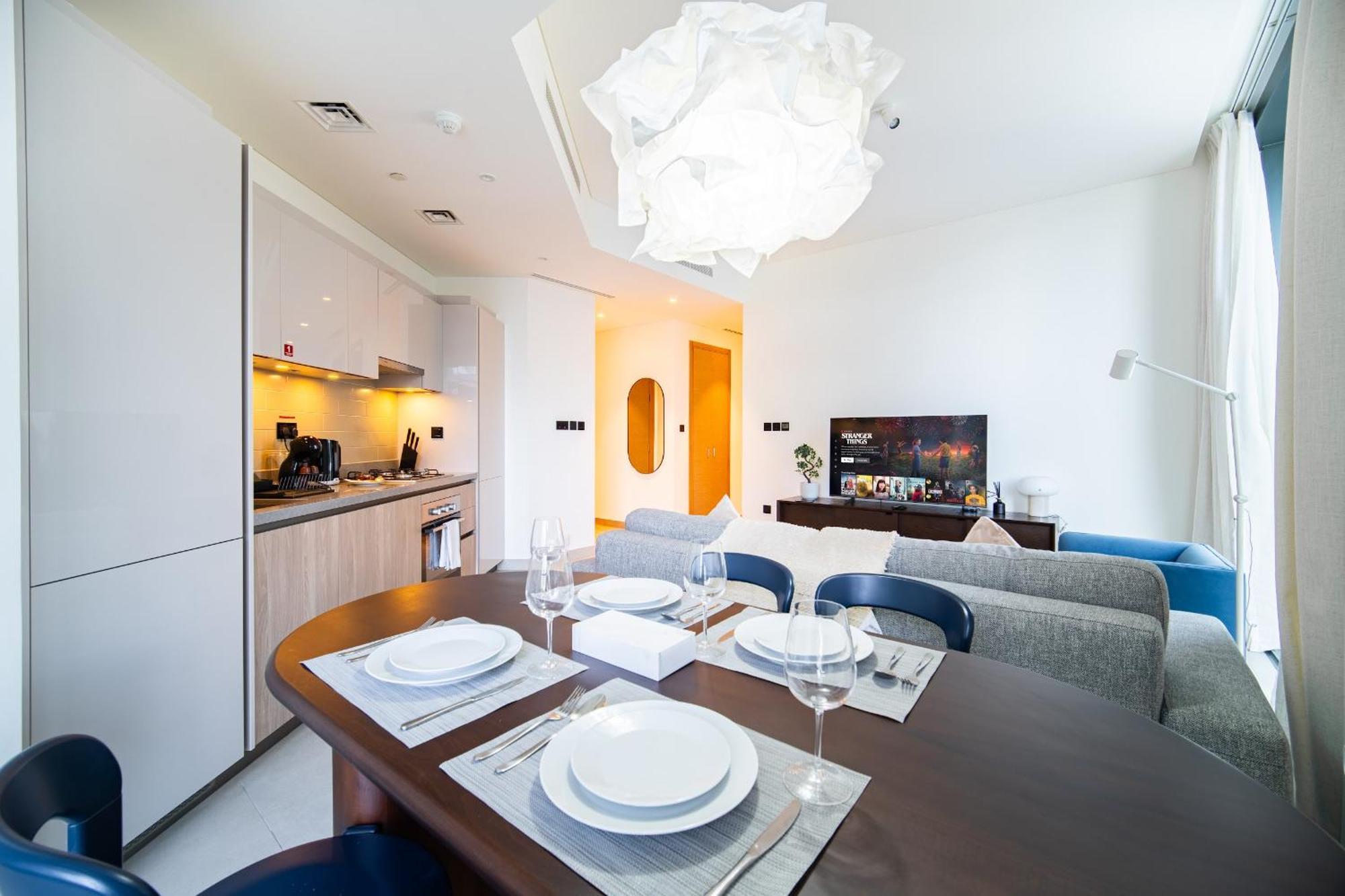Cozy 2-bdr In Sobha Waves