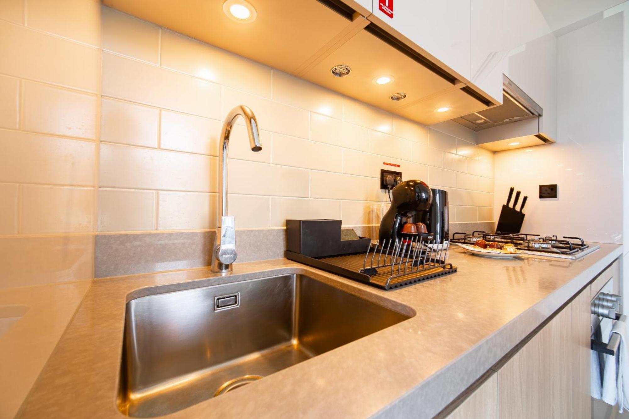 Apartment Cozy 2-bdr In Sobha Waves