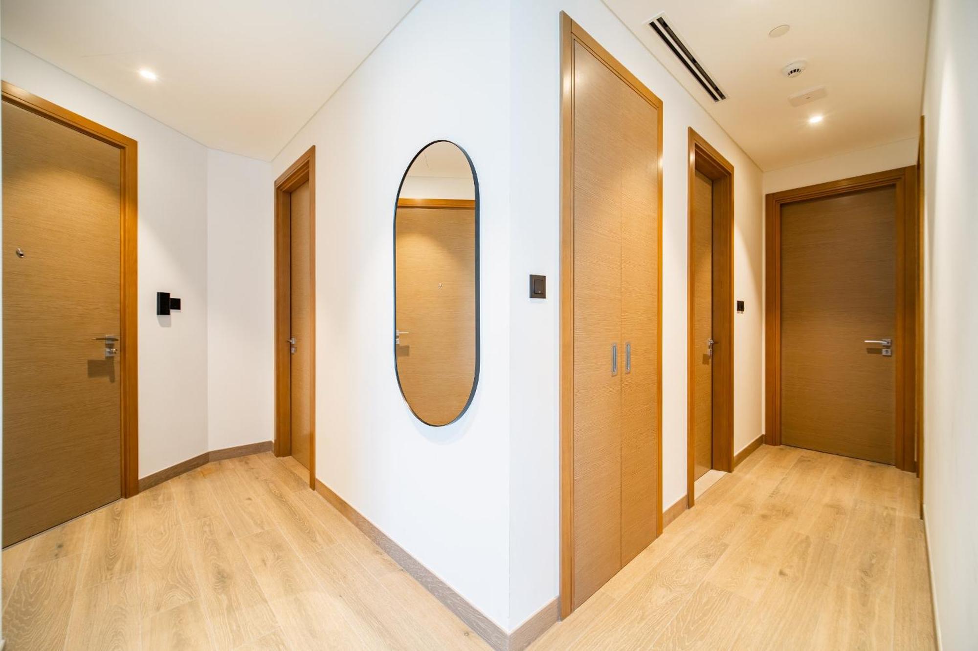 Cozy 2-bdr In Sobha Waves Dubai